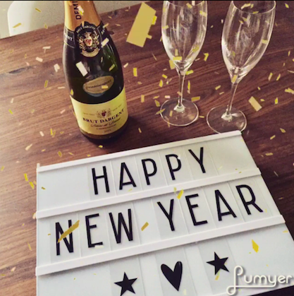 Happy New Year Lightbox mit Champagner
